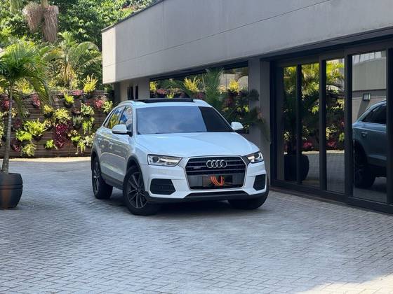 AUDI Q3 2.0 TFSI AMBIENTE QUATTRO 4P GASOLINA S TRONIC
